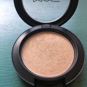 MAC Honour Frost Blush